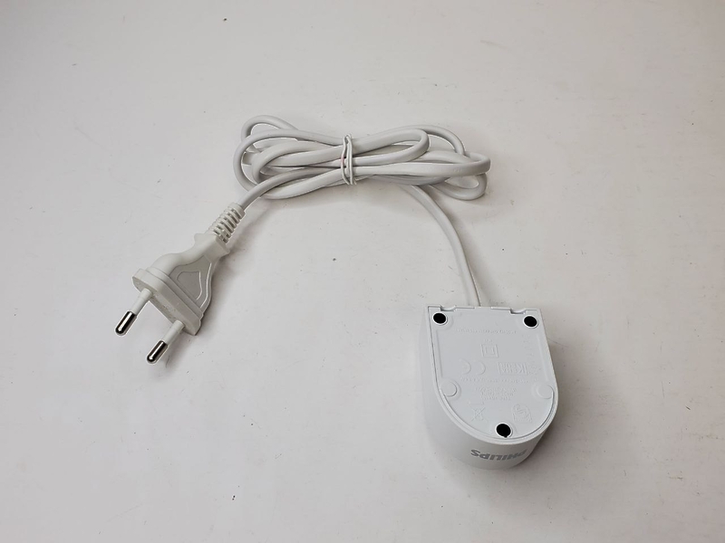 Зарядное устройство для зубной щетки Philips HX6100
