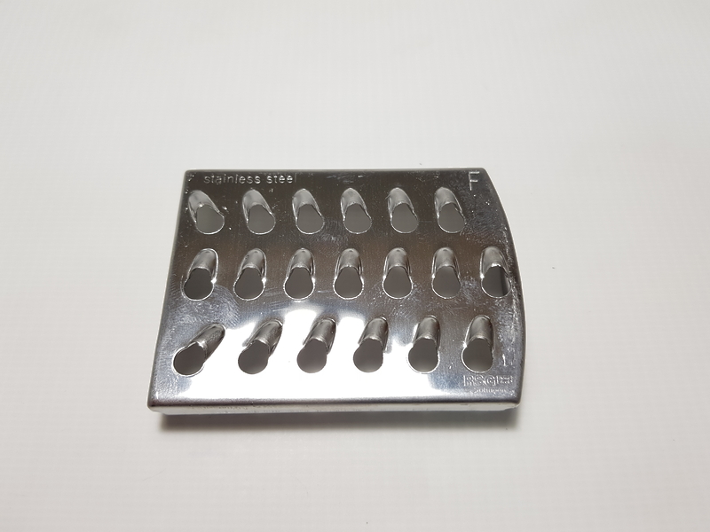 Нож (терка мелкая) для кухонного комбайна Bosch MCM4000 Нож (терка мелкая) для кухонного комбайна Bosch MCM4000