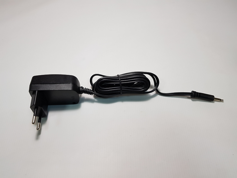 Зарядное устройство 3В для триммера BaByliss E780E Зарядное устройство 3В для триммера BaByliss E780E