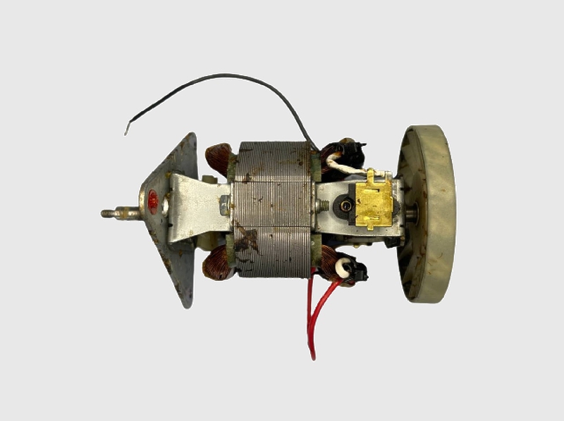 Двигатель (мотор) для соковыжималки Moulinex Elea Duo JU385 Двигатель (мотор) для соковыжималки Moulinex Elea Duo JU385