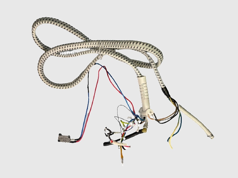 Шланг подачи пара с проводом подогрева подошвы для парогенератора ENDEVER DELTA-400