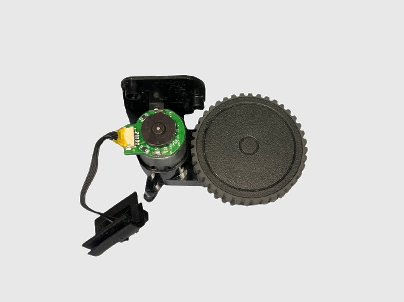 Колесо правое с двигателем (мотором) для робота-пылесоса Polaris PVCR 1226 Колесо правое с двигателем (мотором) для робота-пылесоса Polaris PVCR 1226