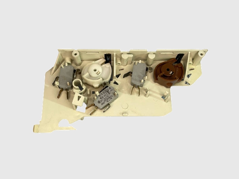 Механизм закрытия двери для СВЧ микроволновой печи Whirlpool AVM 335/WP/WH