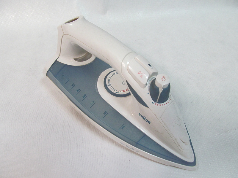 Верхняя часть утюга в сборе от утюга Braun TexStyle 7