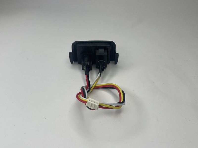 Кнопка включения с разъемом питания для робота-пылесоса Redmond RV-R650S