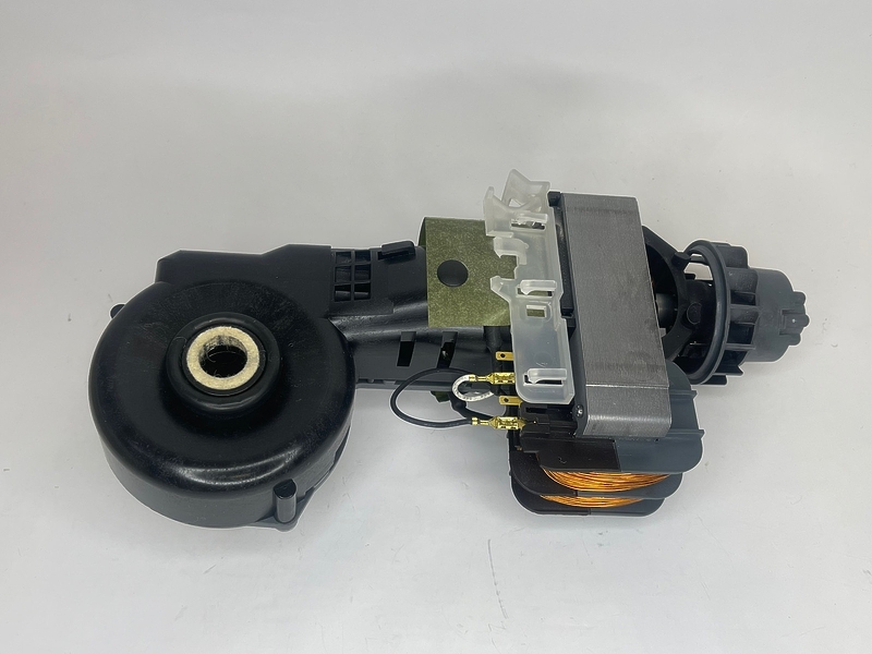 Двигатель (мотор) 210197-02966 для комбайна Bosch MUM58231