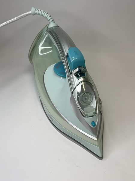 Утюг Polaris PIR2883AK