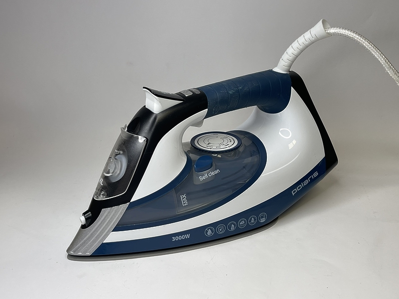 Утюг Polaris PIR 3033 SG AK