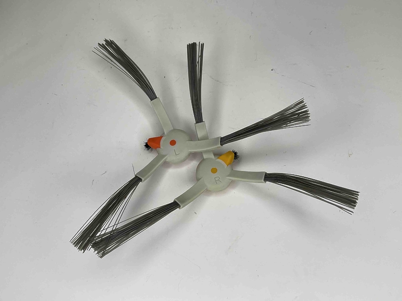 Боковая щетка для робота-пылесоса Redmond RV-R670S