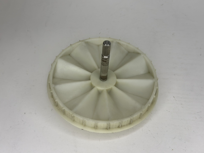 Шестерня большая для кухонного комбайна Braun CombiMax 700