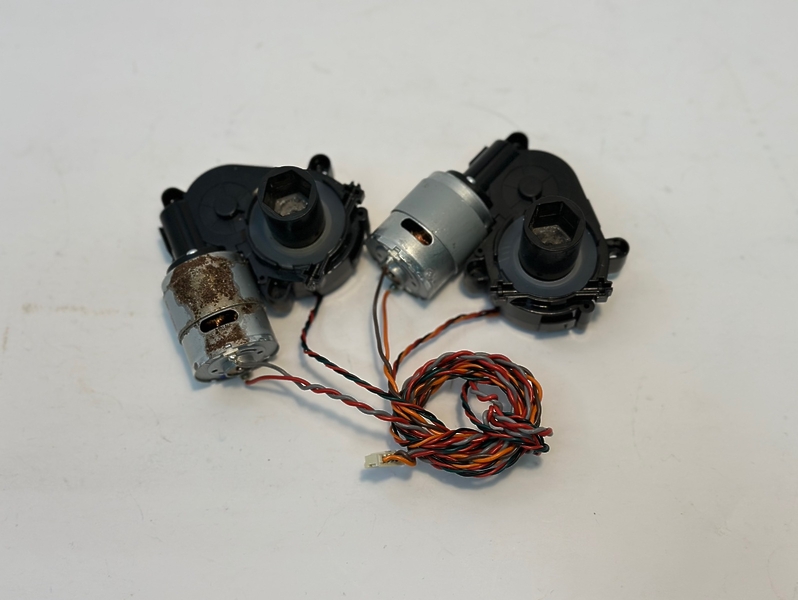 Двигатели (моторы) моющих насадок PRI365SV-19100 для робота-пылесоса Xiaomi Robot Vacuum S10+ B105