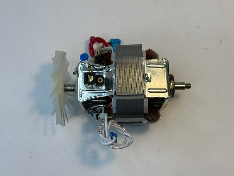 Двигатель (мотор) AC8825M23 для стационарного блендера Polaris PTB 1834G