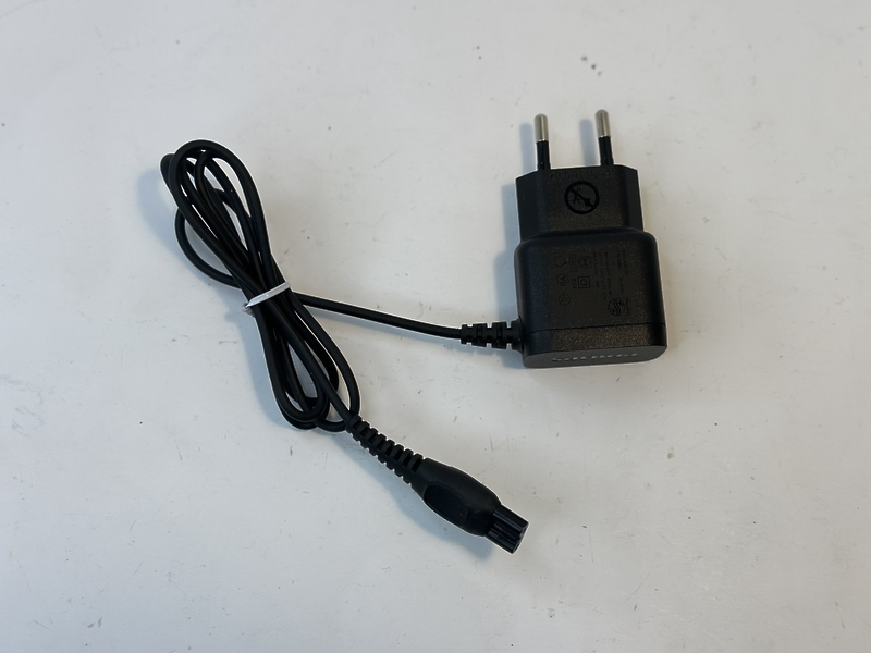 Блок зарядного для электробритвы Philips Series 9000 S9986/59