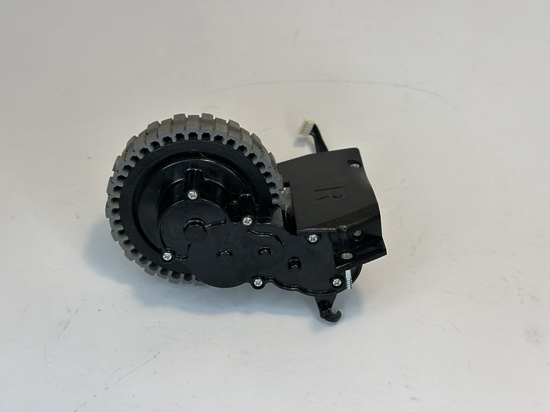 Колесо правое с двигателем (мотором) для робота-пылесоса Polaris PVCR 0930 SmartGo