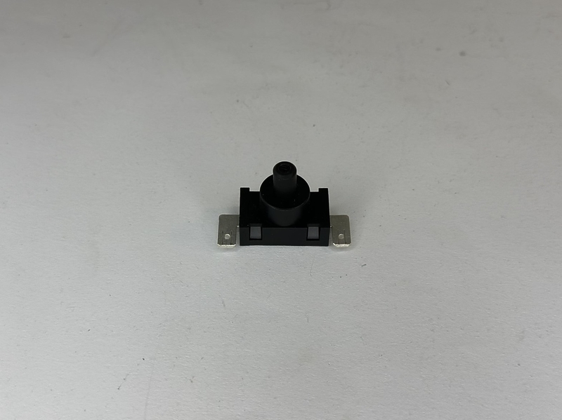 Кнопка для пылесоса DEXP 2000RB черный