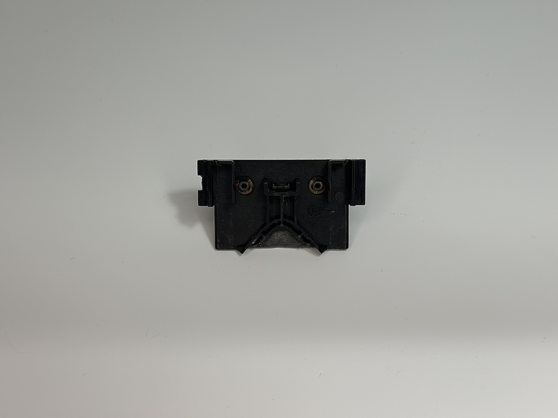 Кнопка Easy lock для парогенератора Braun CareStyle 7 IS 7144 BK