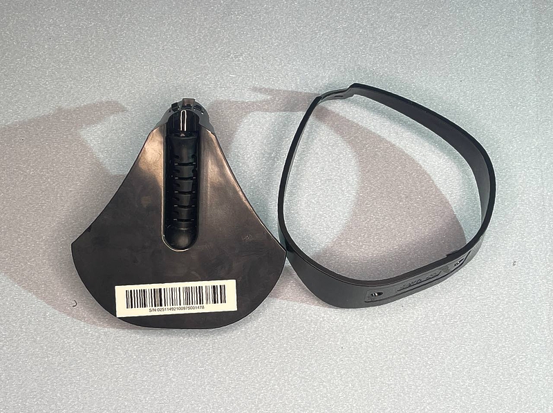 Задняя часть корпуса утюга Polaris PIR 2487