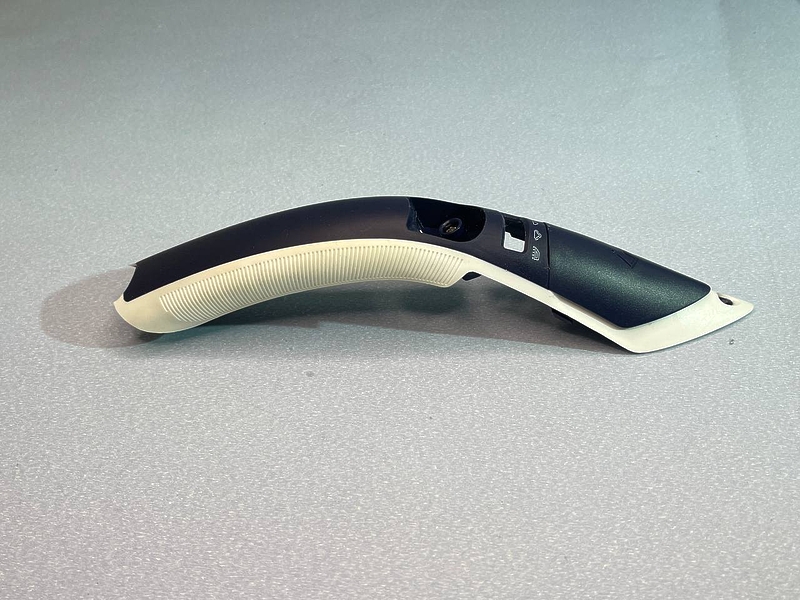 Верхняя часть ручки для утюга Polaris PIR 2668 AK 3m