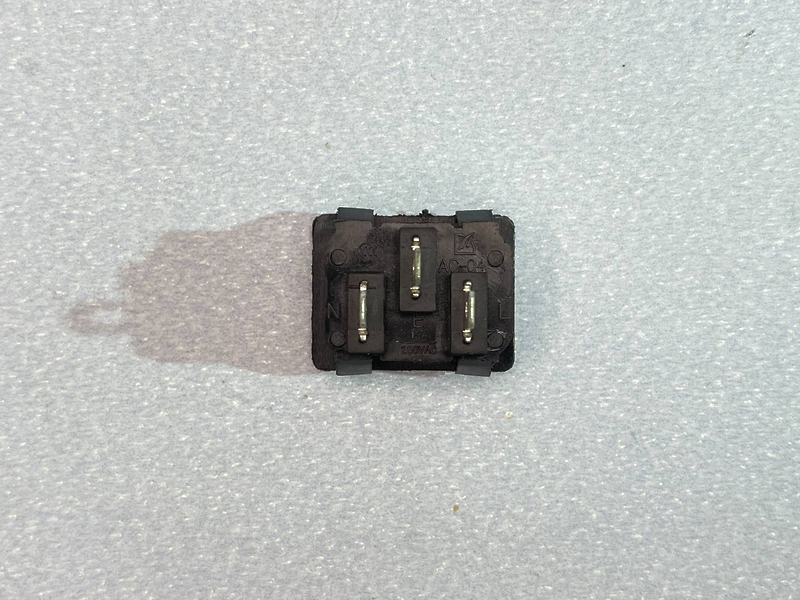 Разъём питания для мультиварки Bosch MUC22B42RU (CNMC01A)