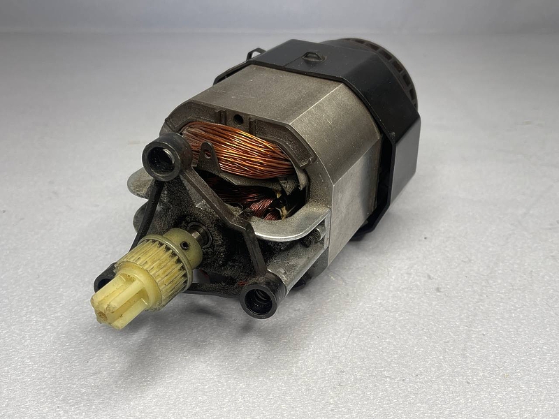 Двигатель (мотор) для кухонных комбайнов Kenwood KM080 KM090 KM098 KMC050 KMM020 7320001003