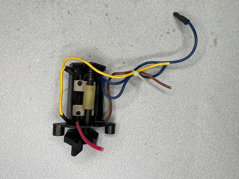 Концевой переключатель для кухонного комбайна Redmond RFP-3909