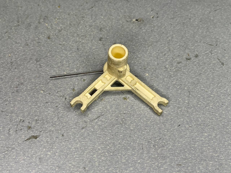  Рычажок для кухонного комбайна Braun P 700 BR67000501