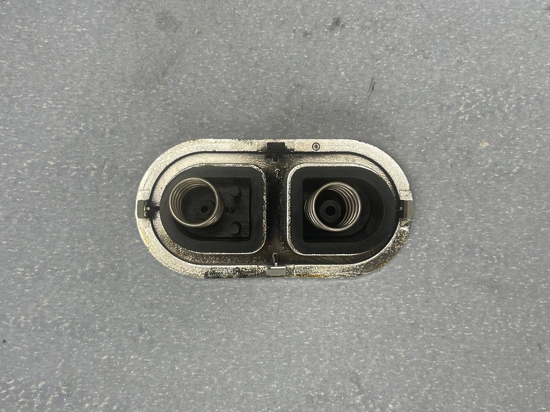 Пластиковые кнопки для мясорубки Polaris PMG 2039A