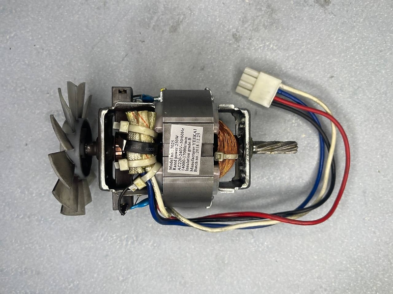 Двигатель (мотор) 7025 для мясорубки Polaris PMG 2039A