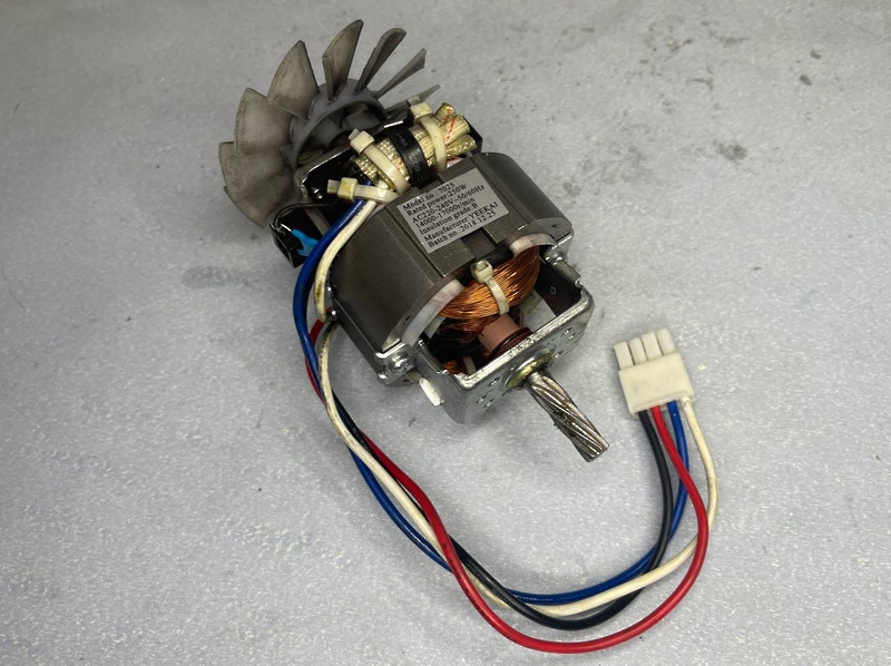 Двигатель (мотор) 7025 для мясорубки Polaris PMG 2039A