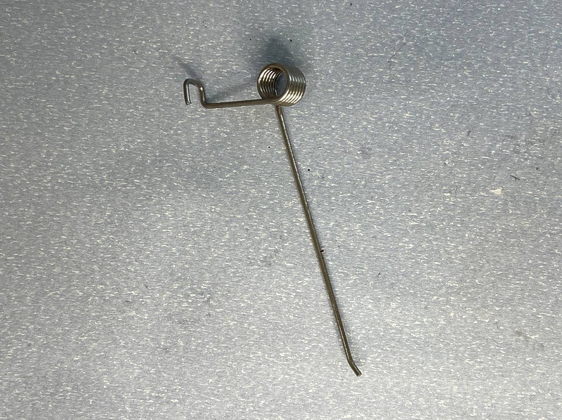 Пружина верхней крышки для гриля Redmond RGM-M801