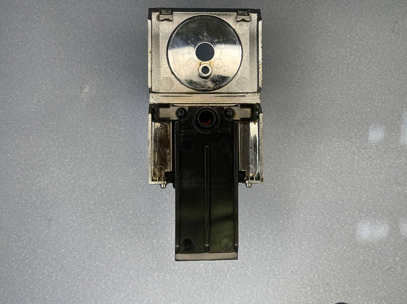 Диспенсер (носик подачи кофе) для кофемашины Saeco Syntia Digital SS