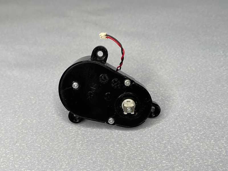 Двигатель (мотор) боковой щетки для робота-пылесоса Redmond RV-R650D