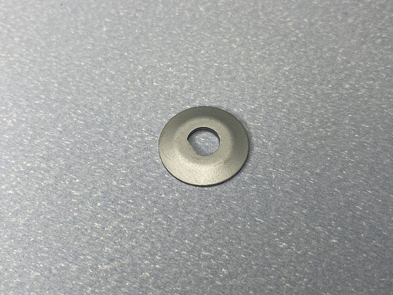 Прижимная пластина для малой шестерни для хлебопечки Redmond RBM-1908