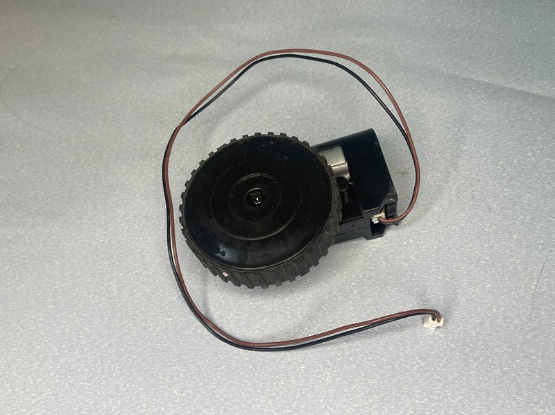 Колесо с двигателем (мотором) для робота-пылесоса Philips FC8822