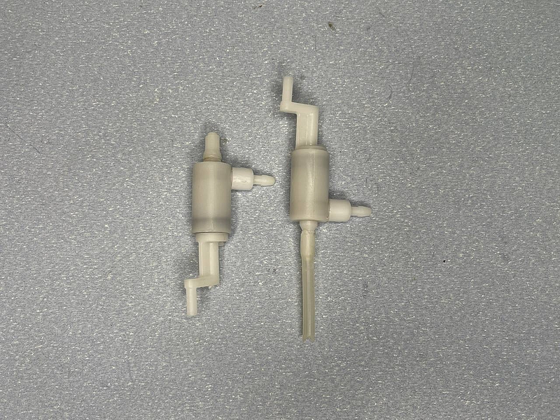 Помпы для утюга Redmond RI-C263