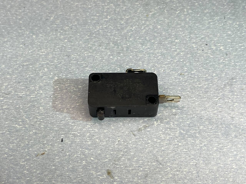 Микропереключатель для кофеварки Redmond RCM-1524