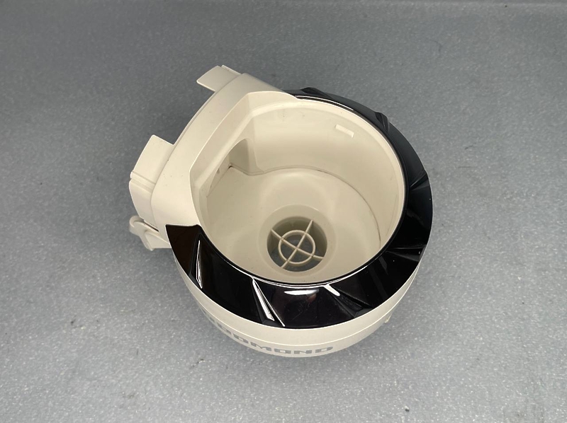 Часть корпуса для пылесоса Redmond RV-UR360