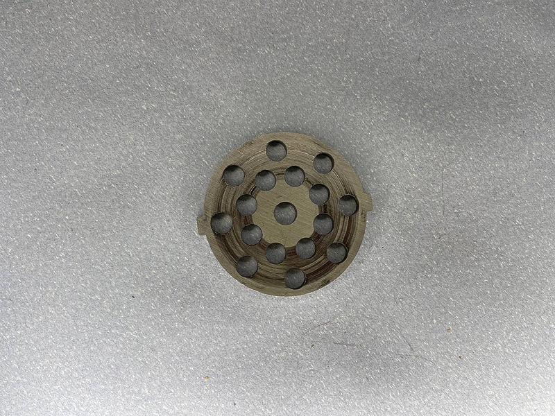 Решетка 2 основная для мясорубки REDMOND RMG-1245