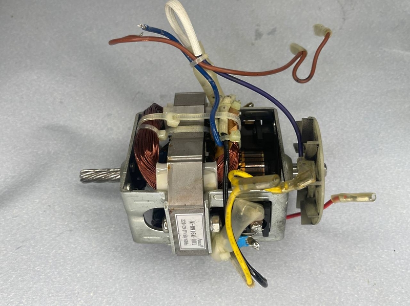 Двигатель (мотор) M-8916M-001 для мясорубки Tesco MGSS12