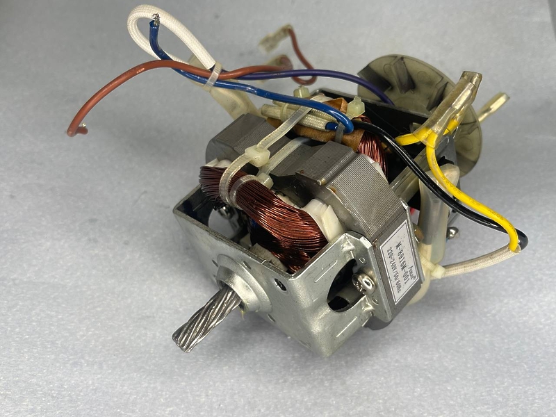 Двигатель (мотор) M-8916M-001 для мясорубки Tesco MGSS12