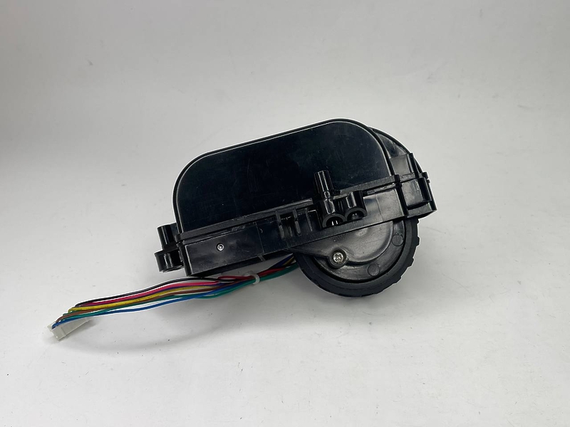 Колесо с двигателем (мотором) для робота-пылесоса Redmond RV-R450